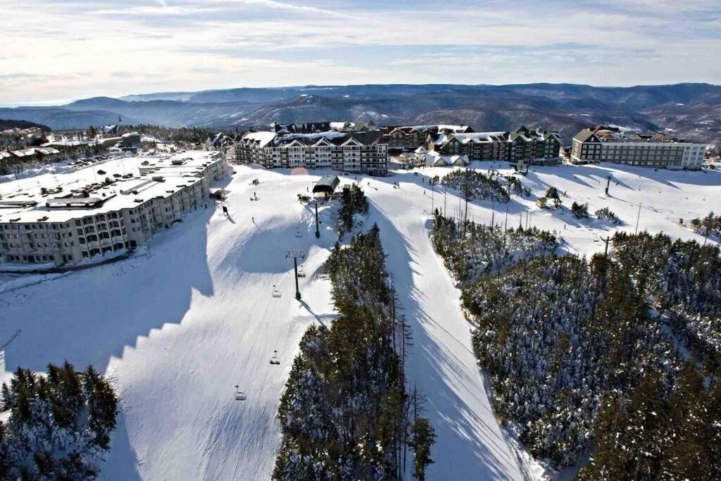 Snowshoe Mountain Retreat! Ski In And Out! Exterior photo